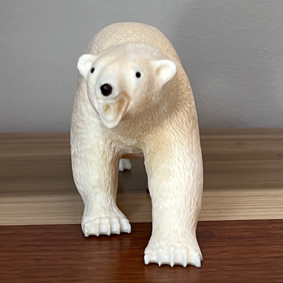 Hand-Carved Walrus Ivory Bear by Ray Toolie - Picture 6 of 15